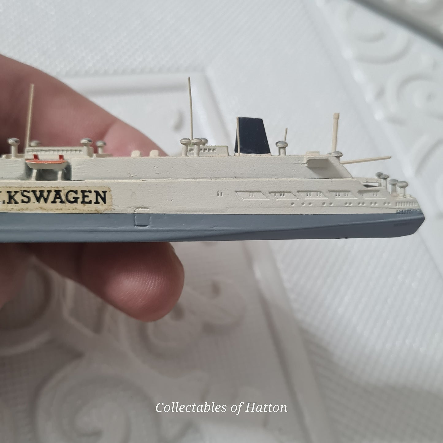 Hansa S203 1:1250 Waterline Divy Oceanic famous Volkswagen car transporter metal model ship loose