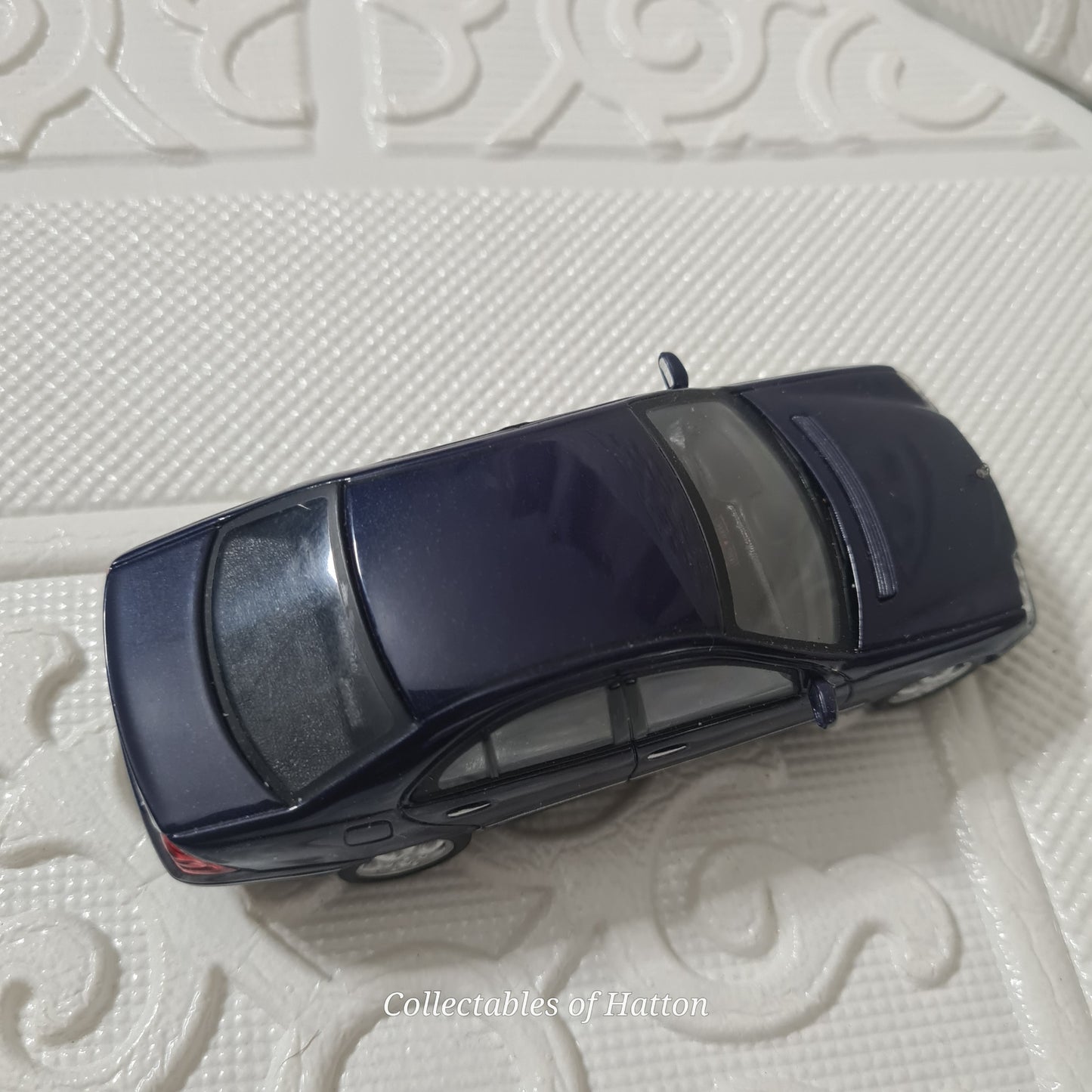 Schuco 1:43 Mercedes C-Class dark blue loose diecast model excellent example