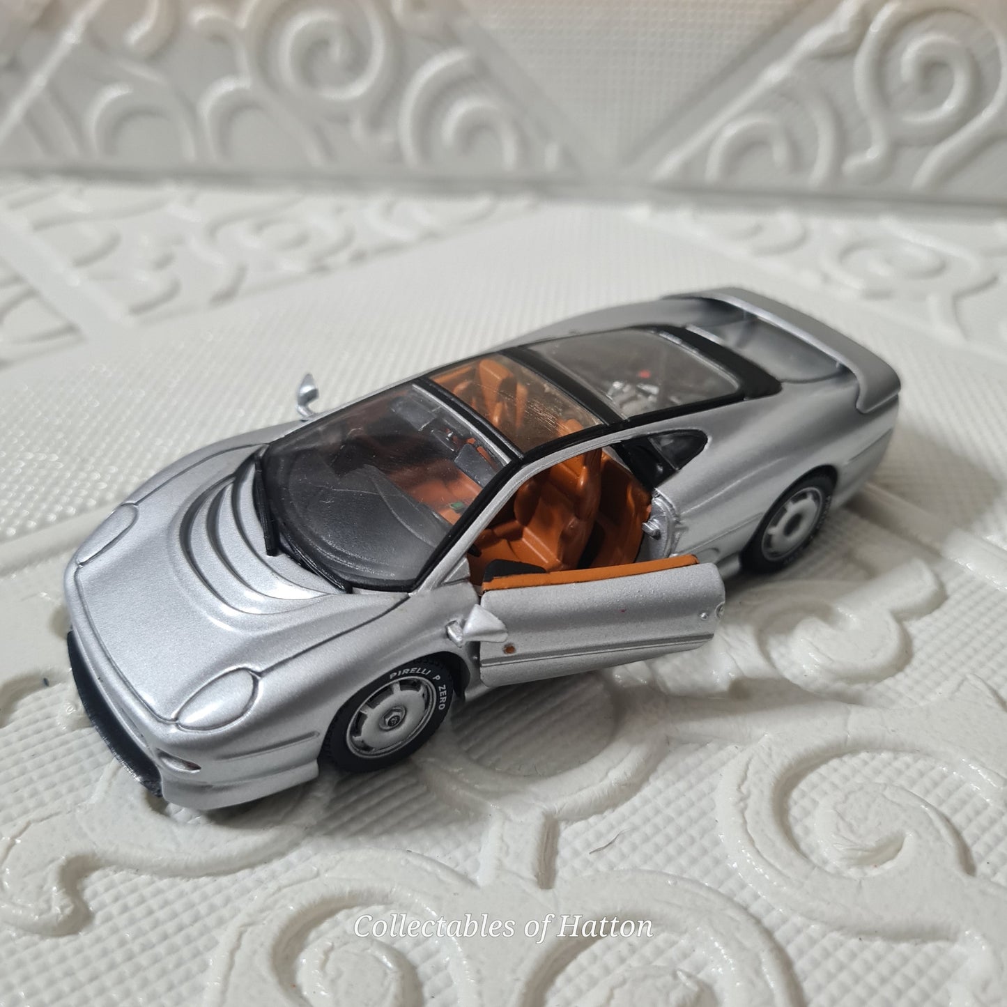 Detail Cars 1:43 Jaguar XJ220  Silver road car diecast loose excellent example