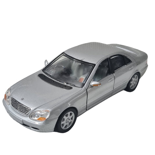mercedes S-500 1:43 MODEL