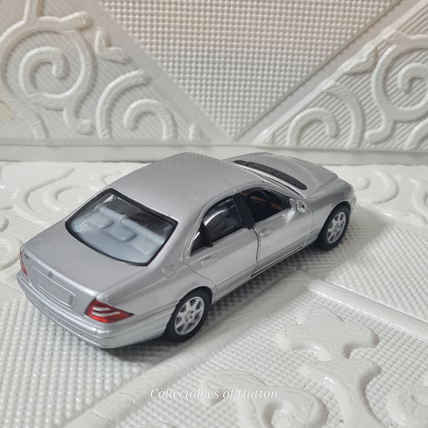 Corgi 1:43 2003  Mercedes-Benz S500 silver loose diecast very good-excellent