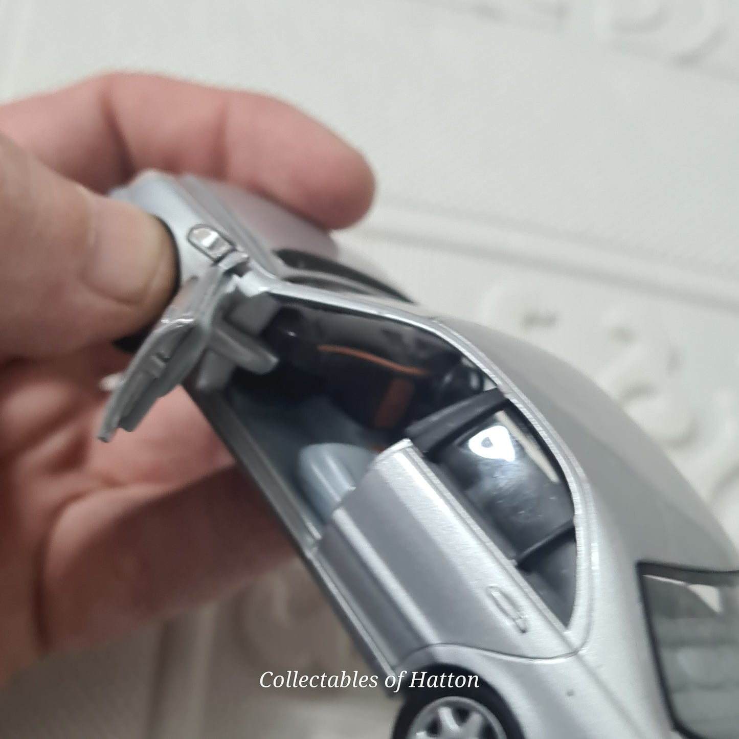 Corgi 1:43 2003  Mercedes-Benz S500 silver loose diecast very good-excellent