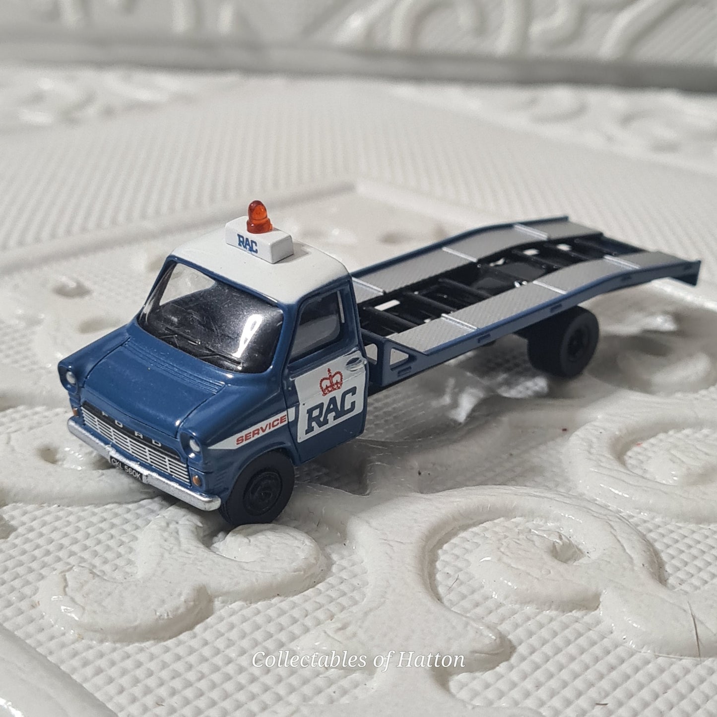 Oxford Diecast 1:76 Jaguar F-Type project met Blue diecast loose excellent