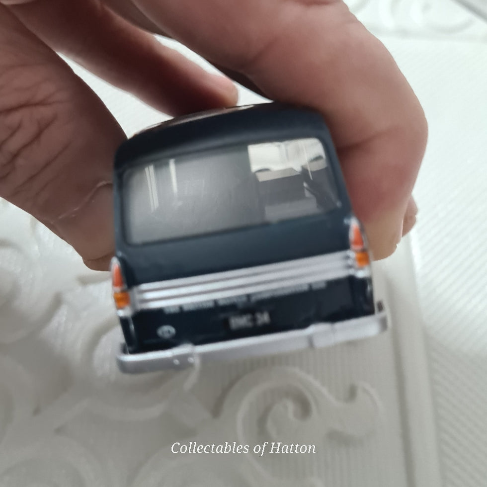 Oxford Diecast 1:76 BMC mobile service training unit vehicle  loose excellent