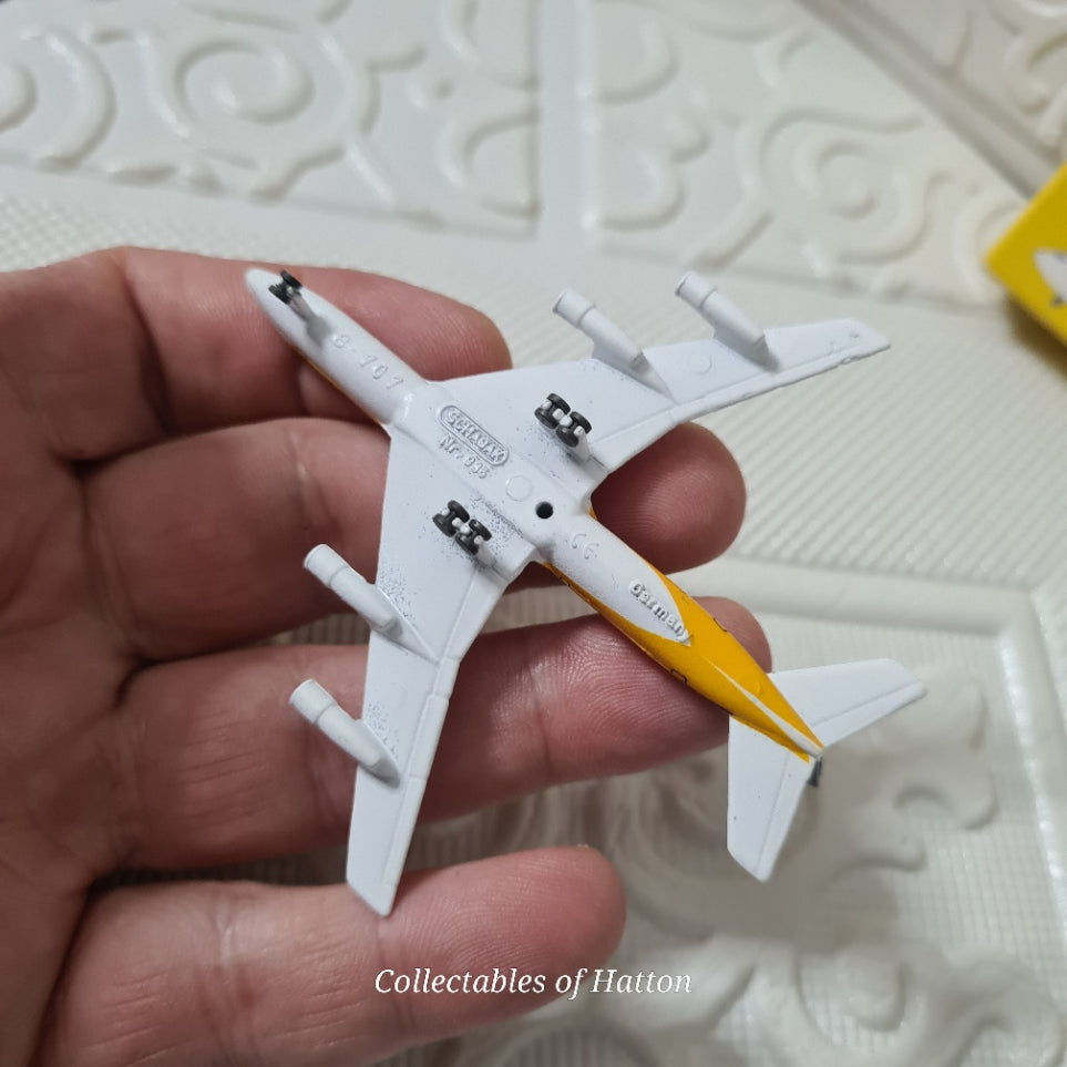 Schabak 1:600 Boeing 707 Singapore Airlines Germany diecast plane boxed 935/51