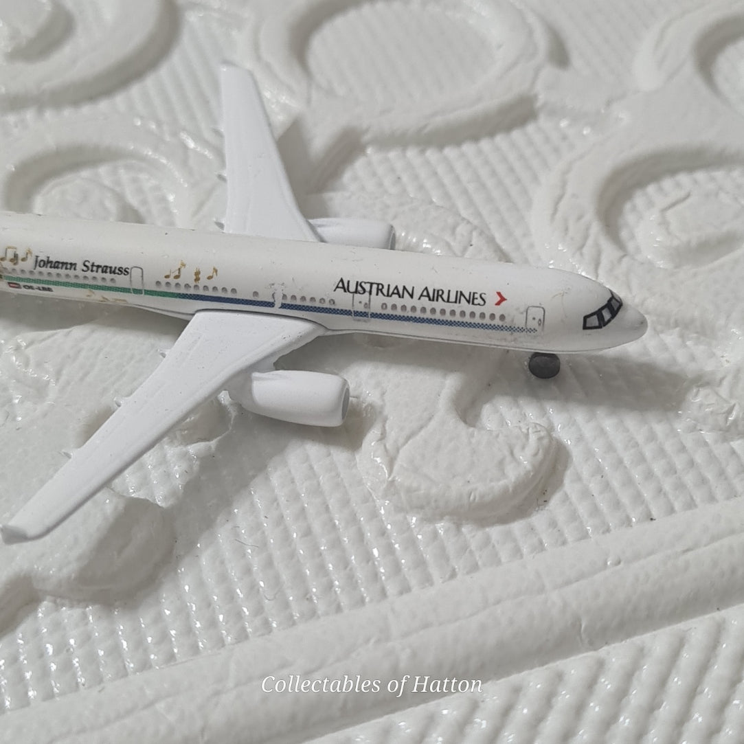 Schabak 1:600 Airbus A-321 Austrian Airlines Johann Strauss Germany diecast plane boxed 956/13s
