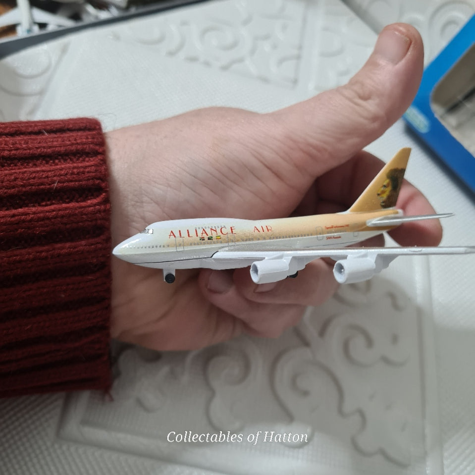 Schabak 1:600 Boeing 747 Alliance Air Silver wings 2000 made Germany diecast plane boxed 2901/2902