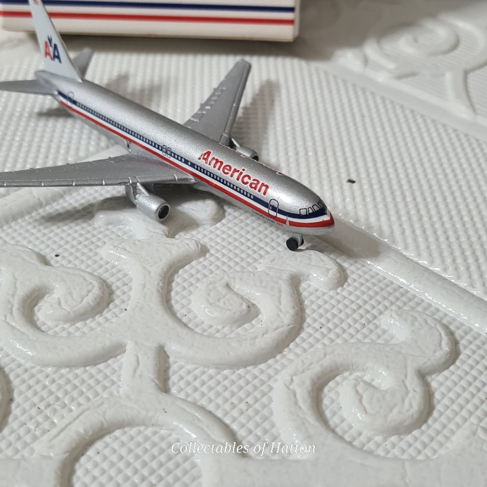 Schabak 1:600 Boeing 767-300 American Airlines Germany diecast plane boxed 927/29