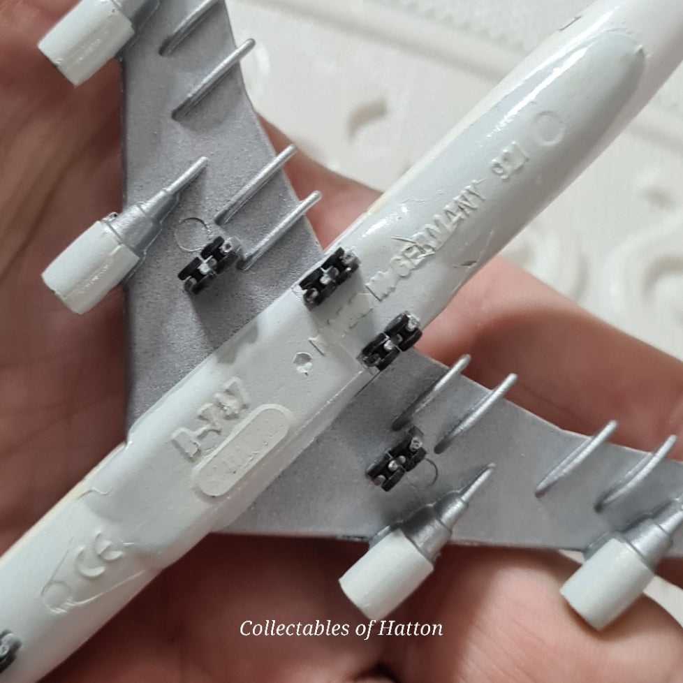 Schabak 1:600 Boeing 747-400  Air Canada Germany diecast plane boxed 921/19