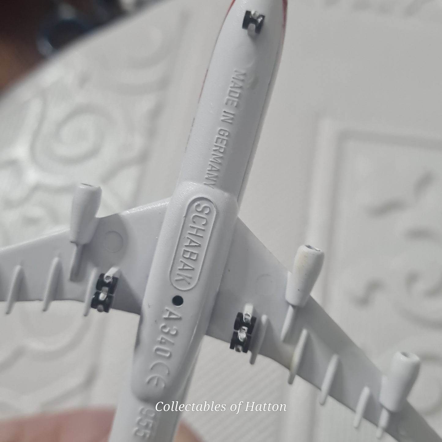 Schabak 1:600 Airbus A-340 Gulf Air Germany diecast plane boxed 955/32