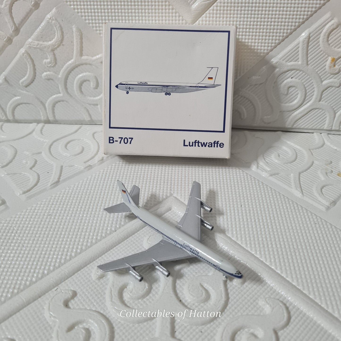 Schabak 1:600 Boeing 747-400 Cathay Pacific Germany diecast plane boxed 921/50