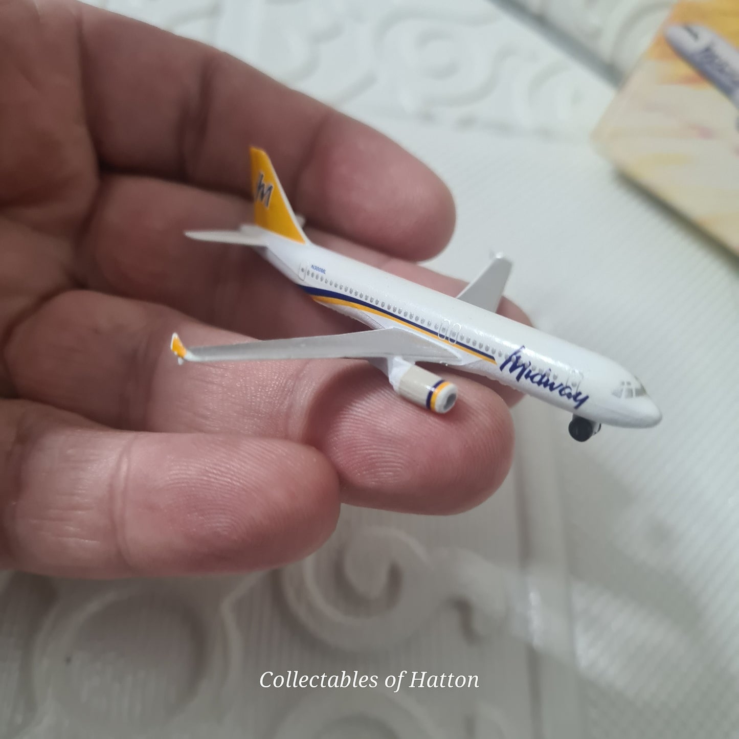 Schabak 1:600 Airbus A-320 Midway Germany diecast plane boxed 926/184