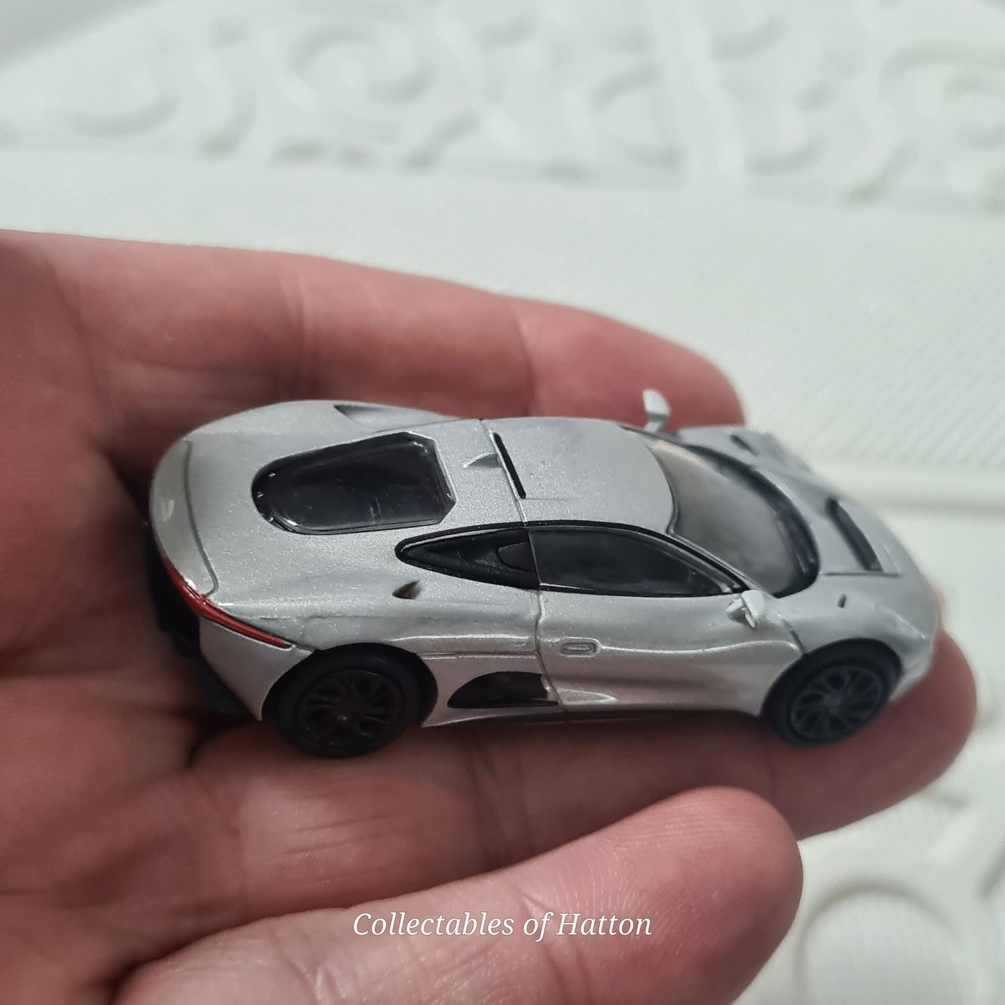 Oxford Diecast 1:76 Jaguar C-X75 metallic Silver diecast loose excellent