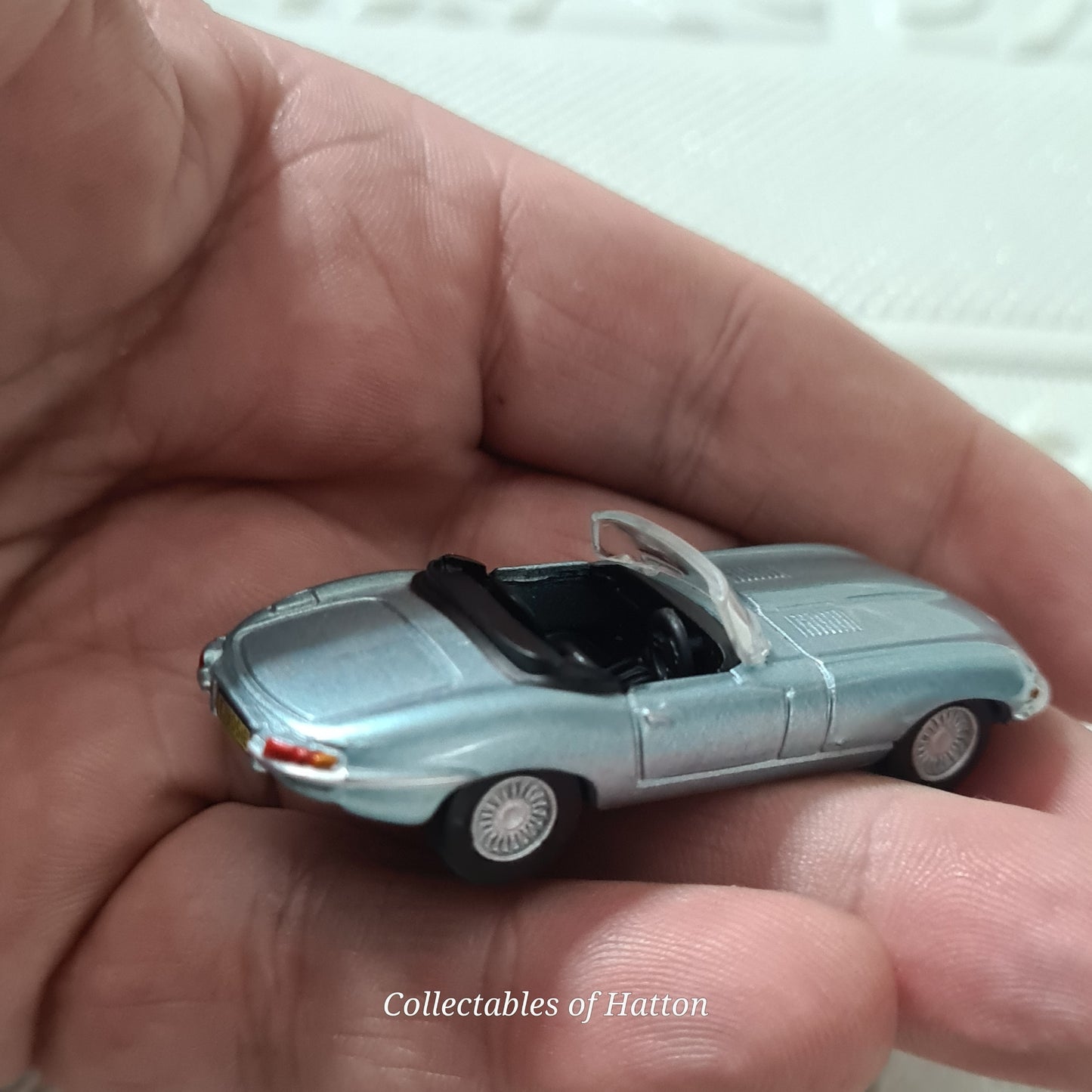 Oxford Diecast 1:76 Jaguar E-Type Roadster light blue diecast loose excellent