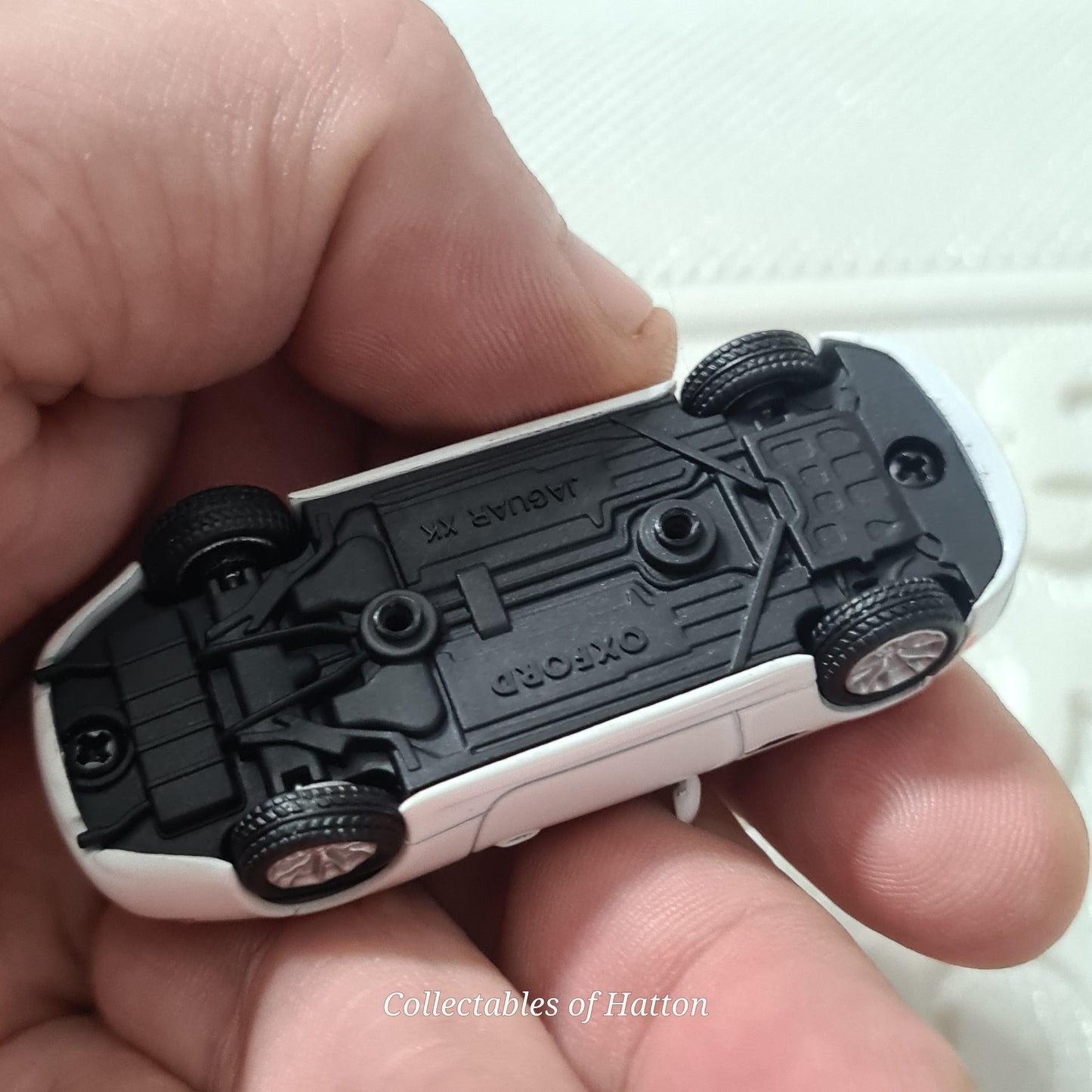 Oxford Diecast 1:76 Jaguar XK Cabriolet white diecast loose excellent