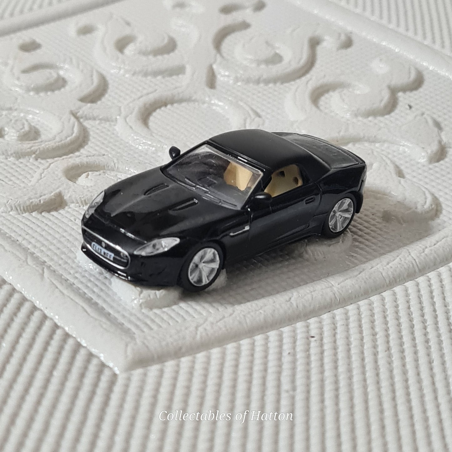 Oxford Diecast 1:76 Jaguar F-Type roadster black hood up diecast loose excellent