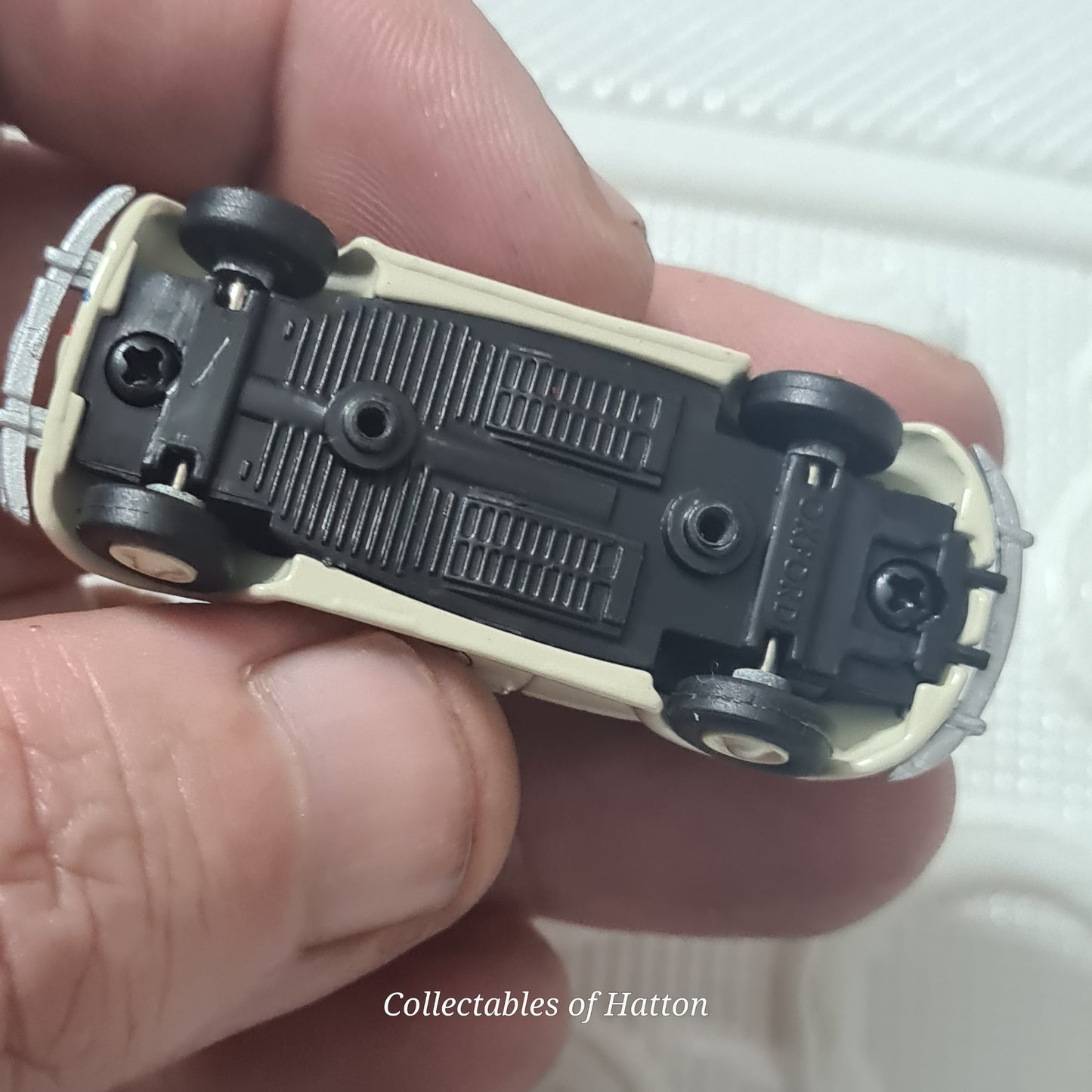 Oxford Diecast 1:76 Classic Volkswagen Beetle "Herbie" #53 loose excellent