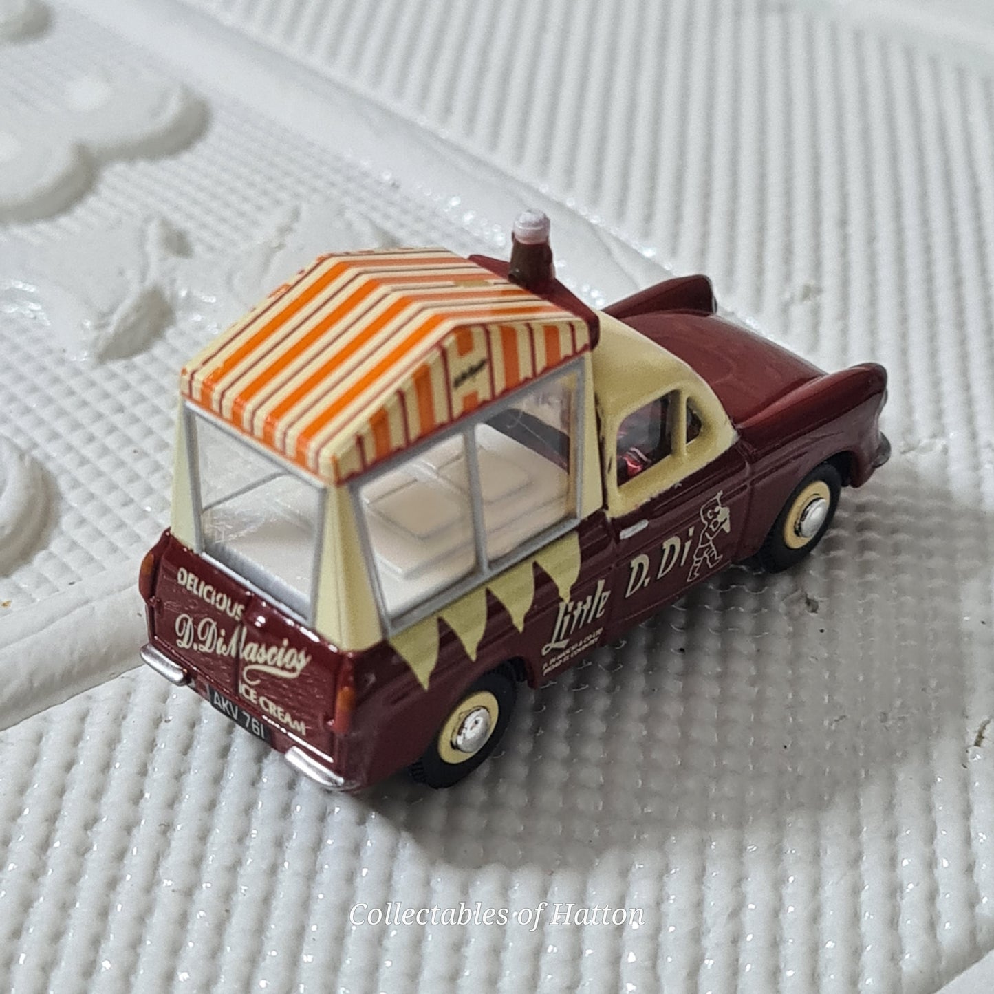 Oxford Diecast 1:76 Ford Anglia ice cream van "Little D-Di" loose excellent