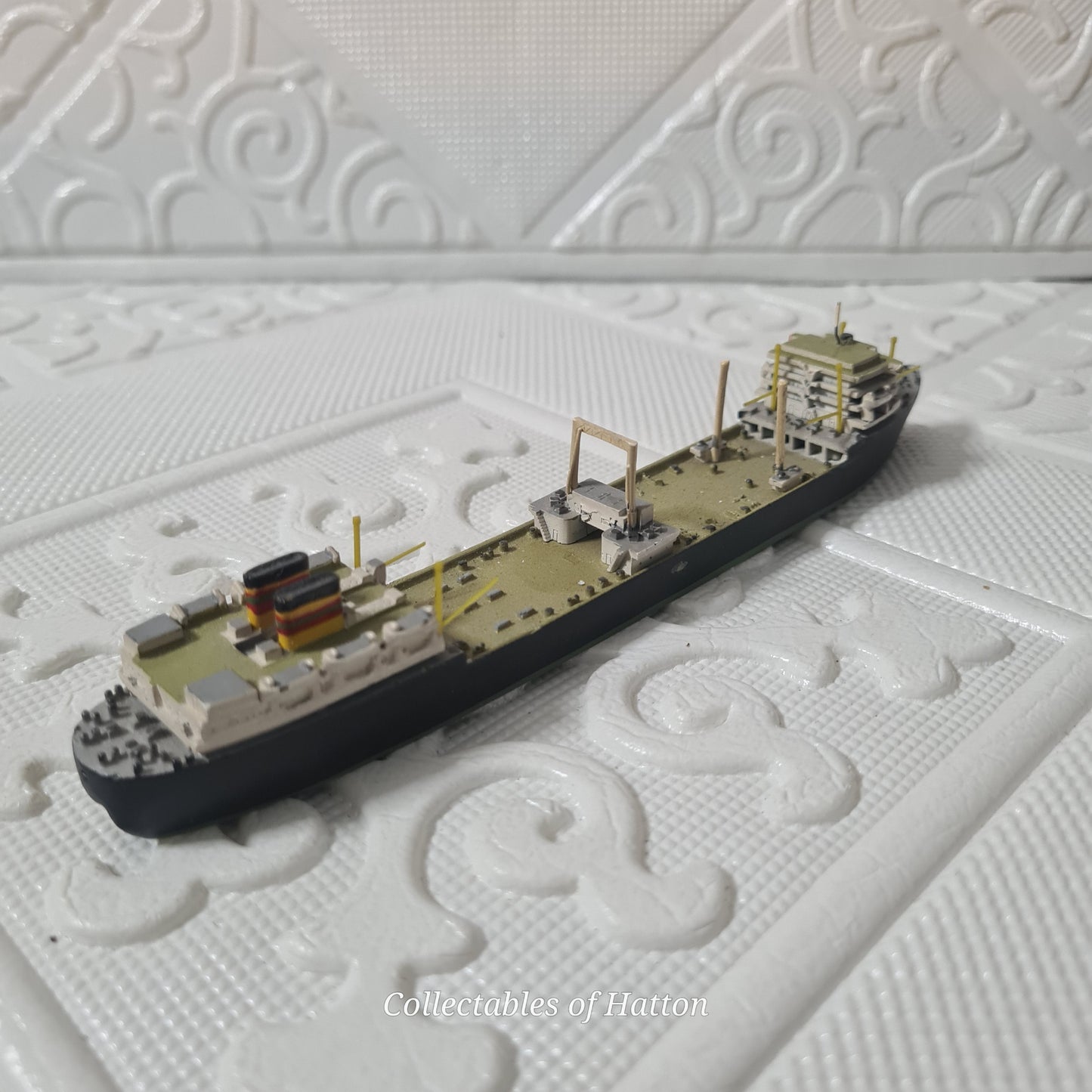 Hansa S 49 1:1250 Waterline Whaler "Willem Barendsz II" 1954 rare metal model ship loose nice example