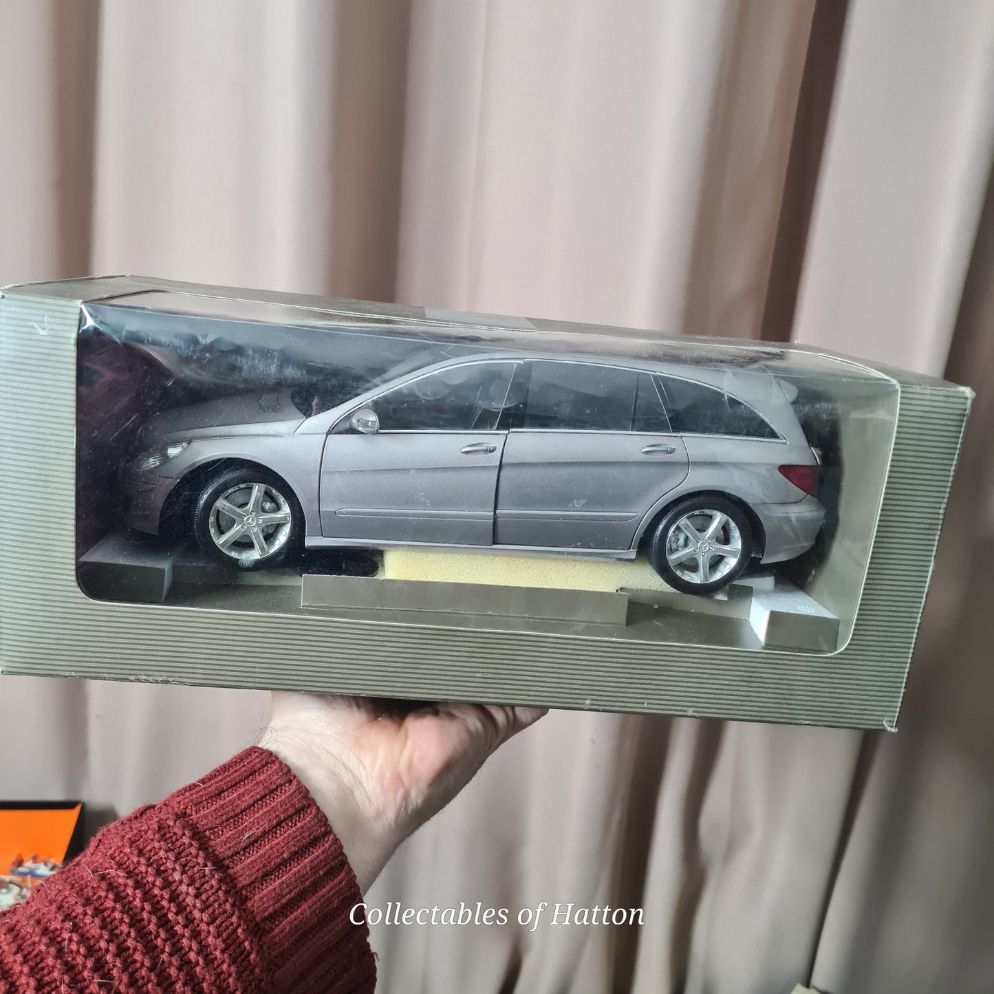 MINICHAMPS 1:18 2005 MERCEDES-BENZ R-CLASS silver rare dealership model very good but used