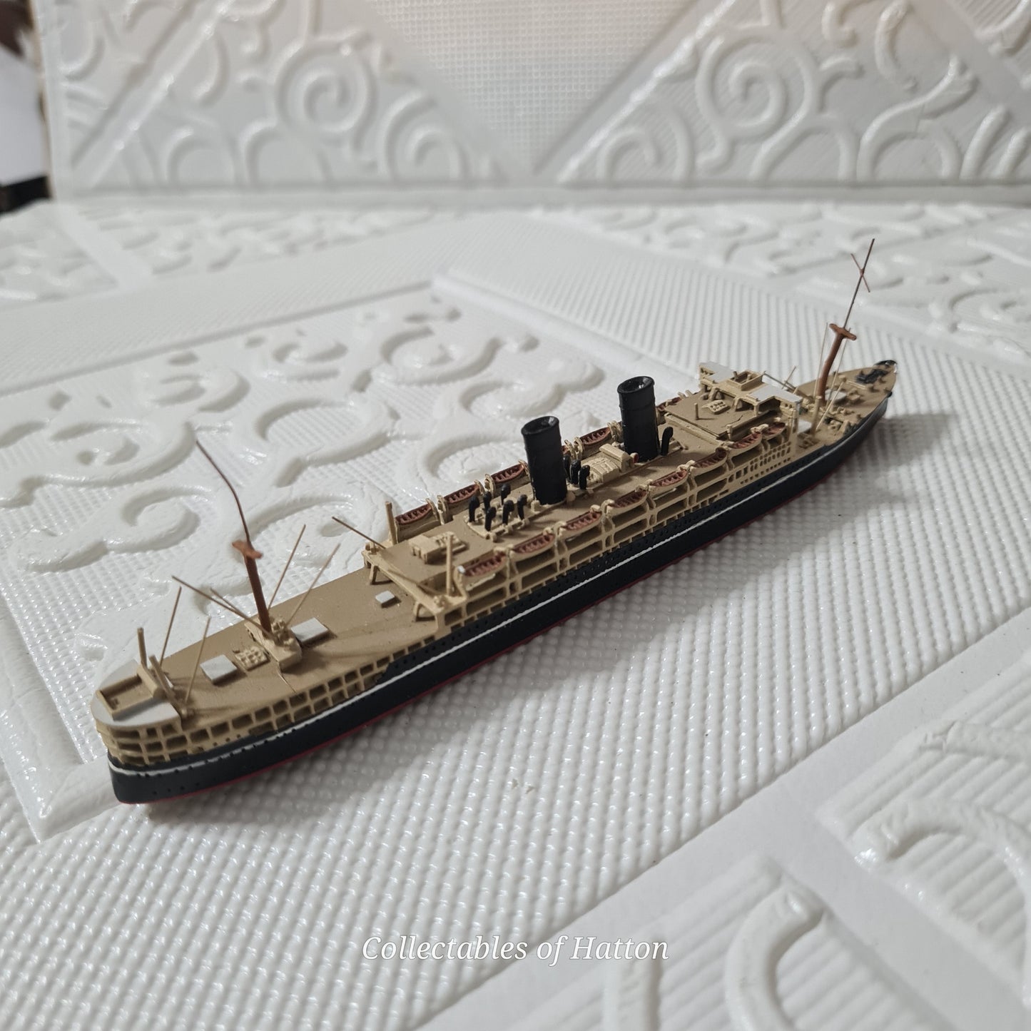 Albatros AL 234 1:1250 Viceroy of India  waterline white metal ship rare model