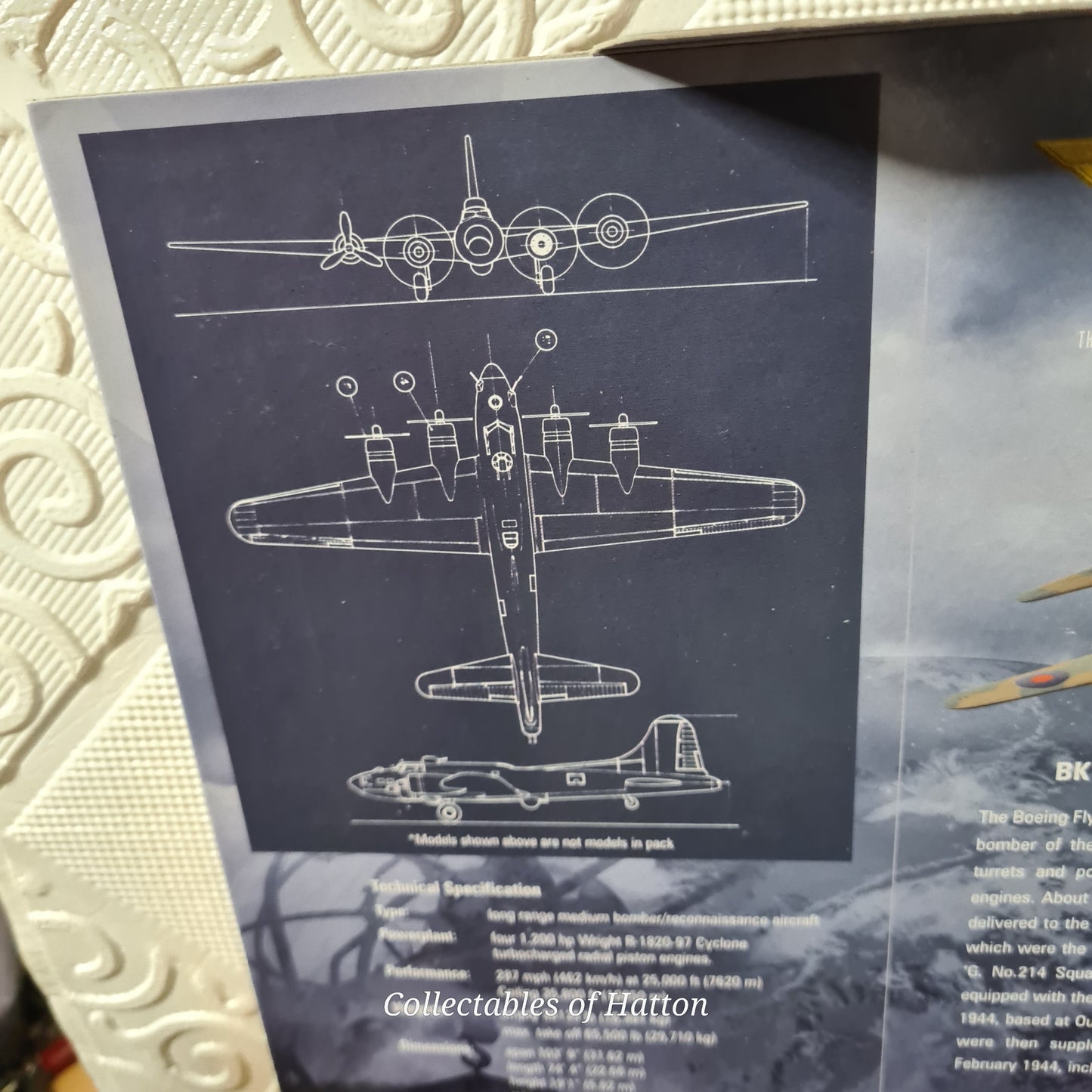 Corgi Aviation AA31101 B-17 Flying Fortress RAF 214 Sqn 1:144 Diecast Model boxed perfect