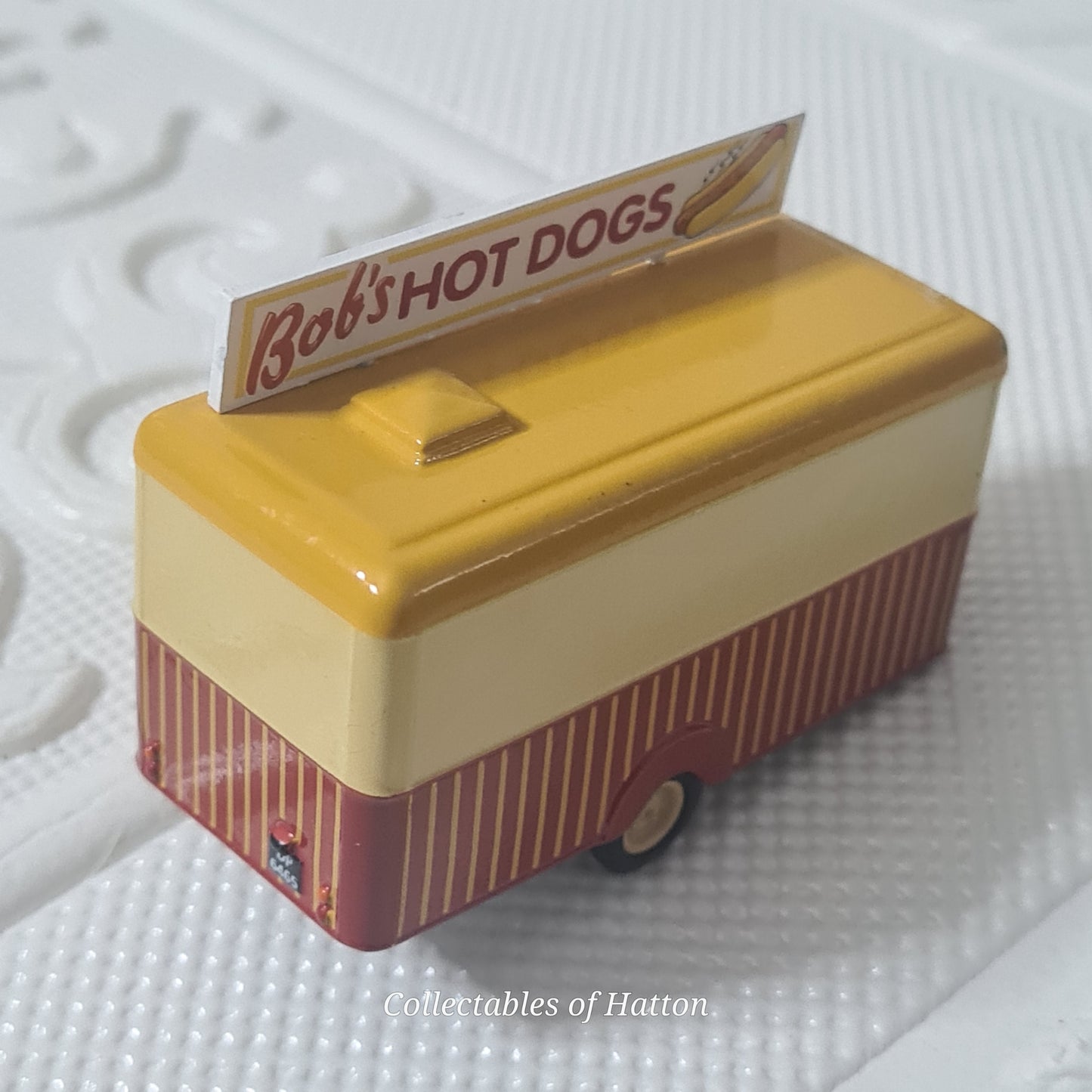 Oxford Diecast 1:76 Canteen catering trailer Bob's Hot Dogs loose vgc
