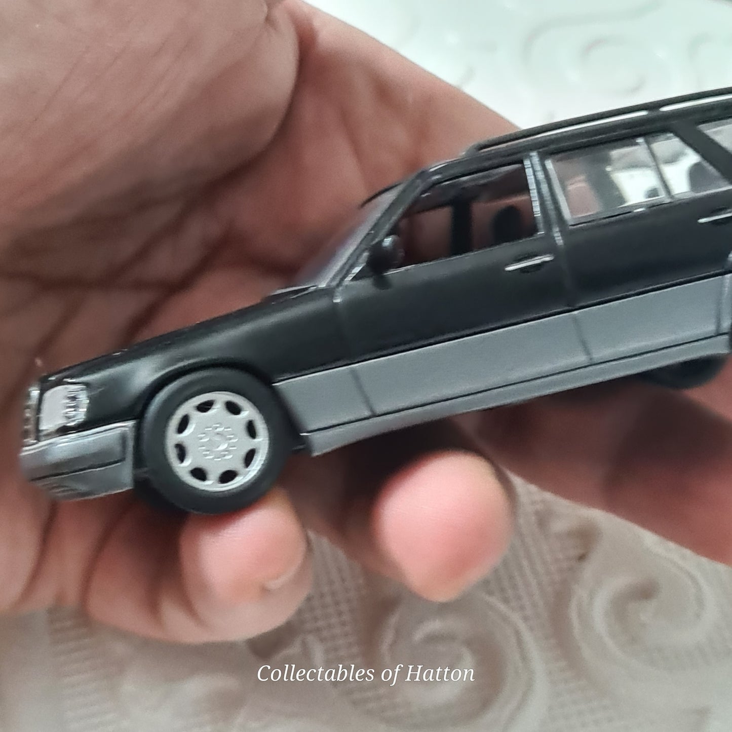 Minichamps 1:43 Mercedes-Benz E-Class e200-420 E320 estate Black grey Loose Superb Example