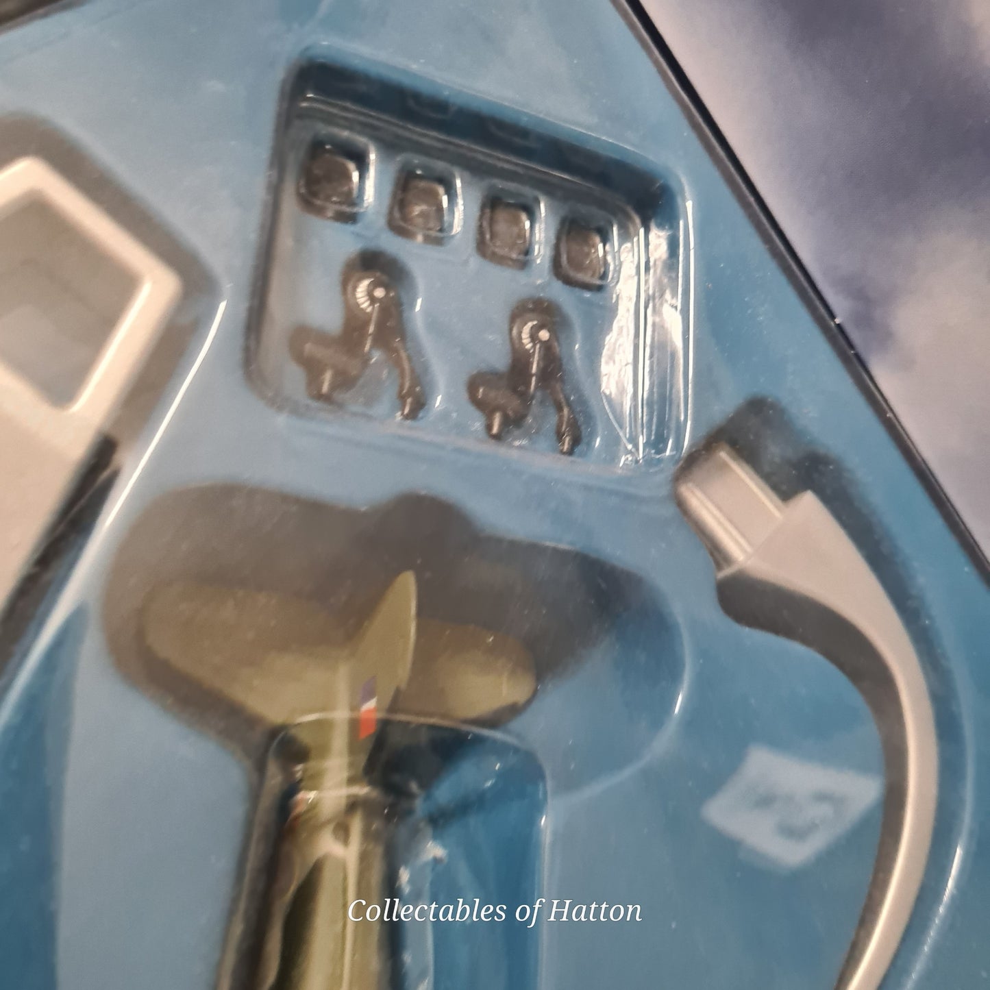 Corgi Aviation 47106 Douglas DC3 RAF 1:144 Diecast Model boxed perfect Complete