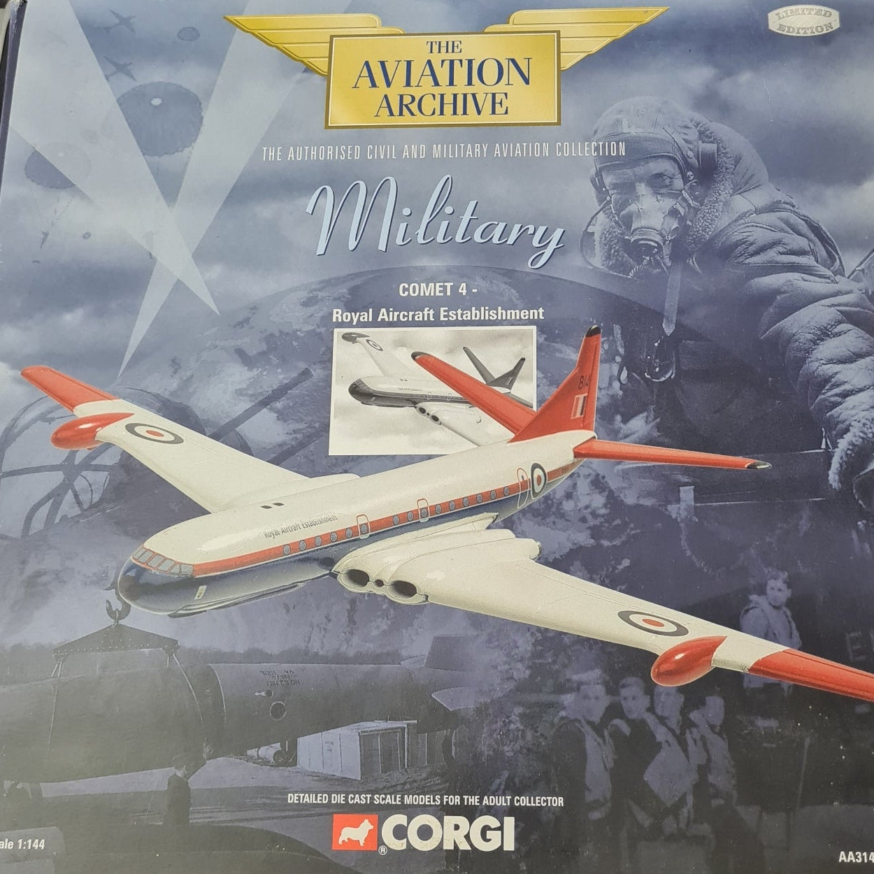 Corgi Aviation AA31401 Comet 4 royal aircraft establishment 1:144 Diecast Model boxed perfect Complete