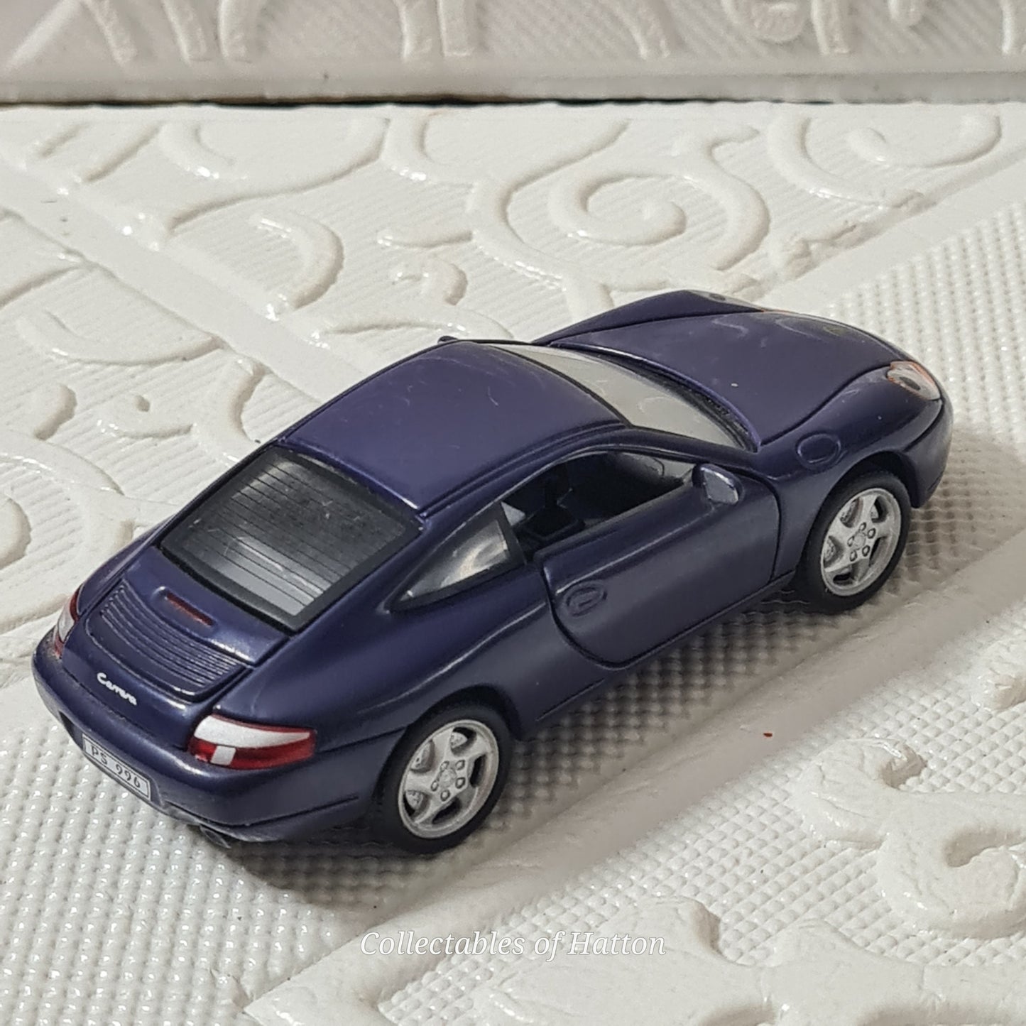 Schuco 1:43 Porsche 996 Carrera diecast dark purple loose excellent