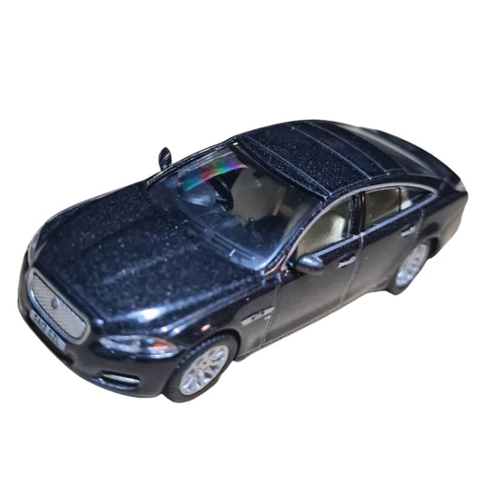 Oxford Diecast 1:76 Jaguar XJ Luxury Saloon Car loose Excellent