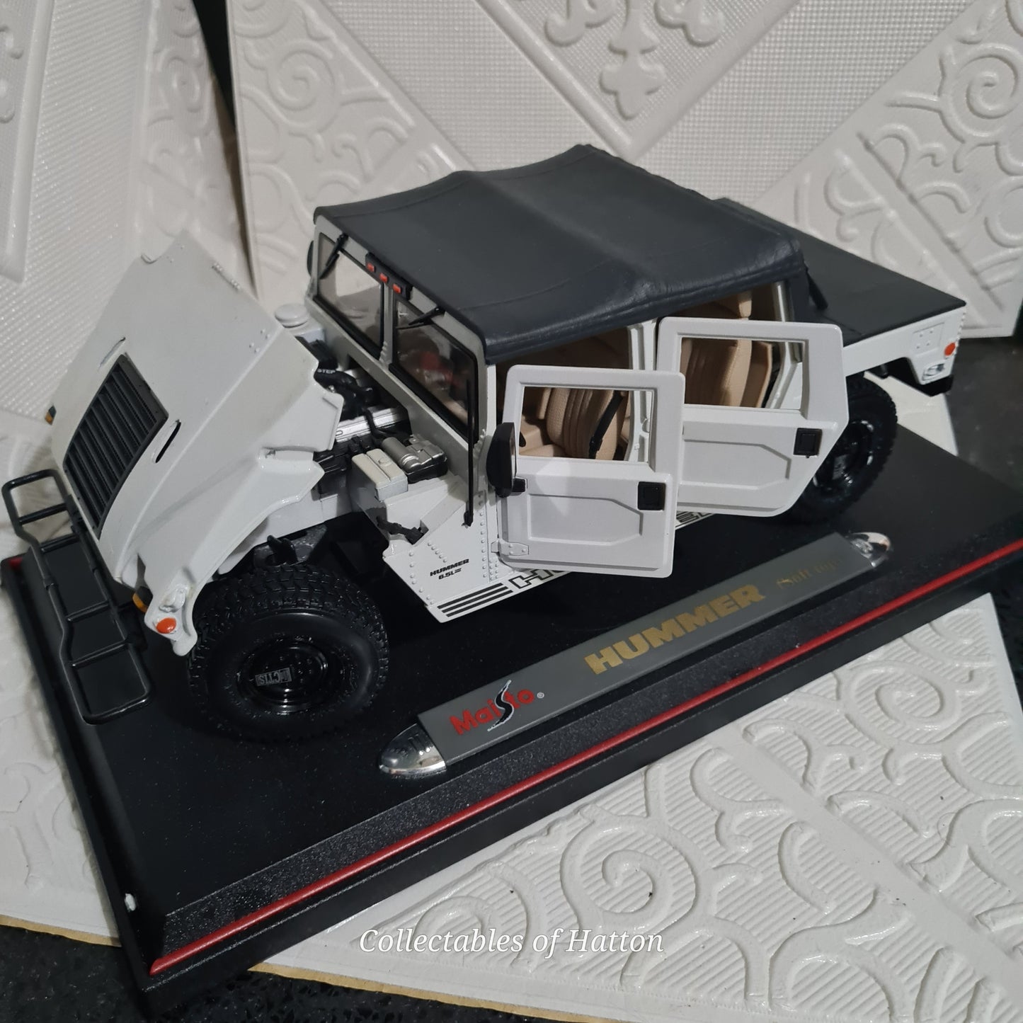 Maisto 1:18 Hummer white soft top road car very detailed lovely diecast model boxed