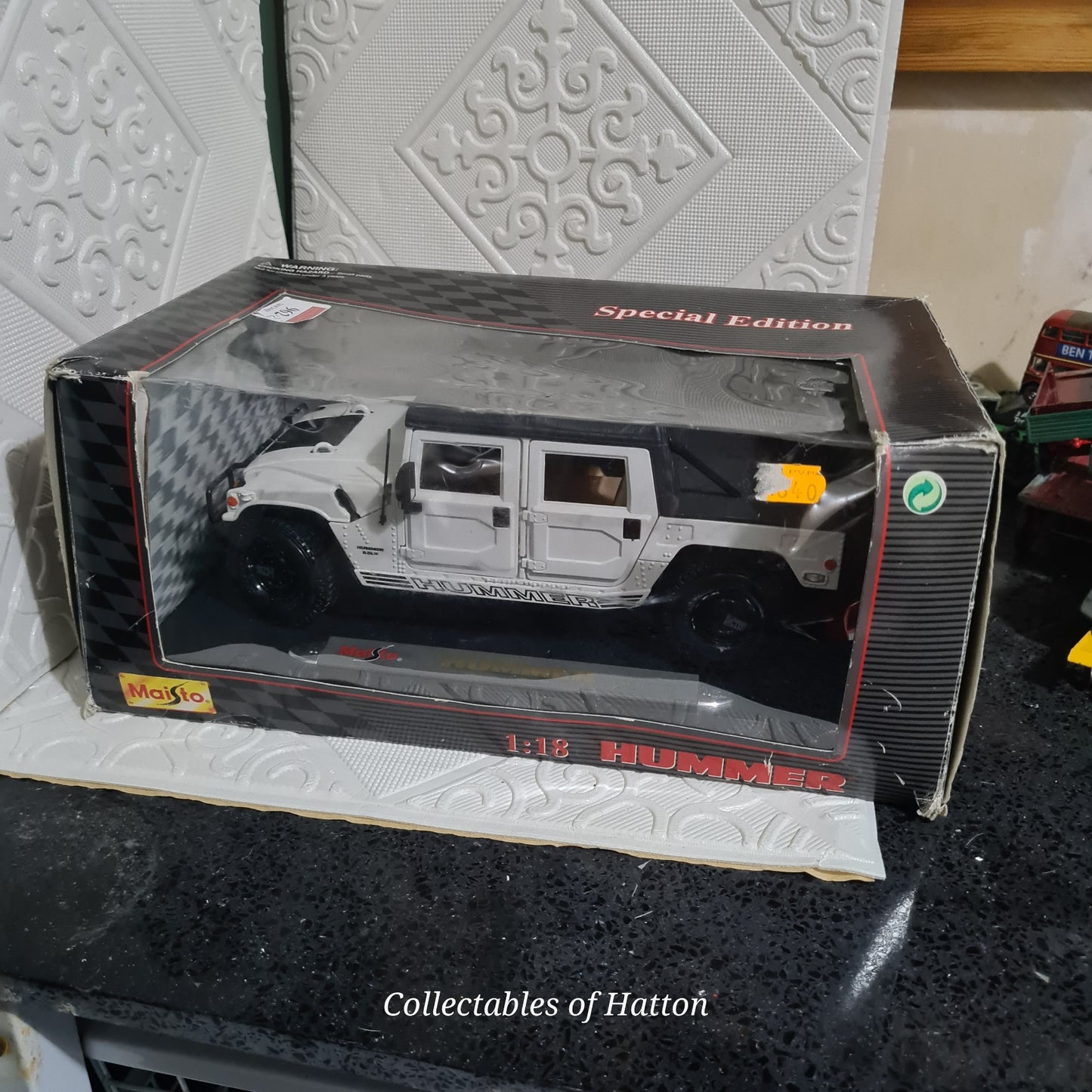 Maisto 1:18 Hummer white soft top road car very detailed lovely diecast model boxed