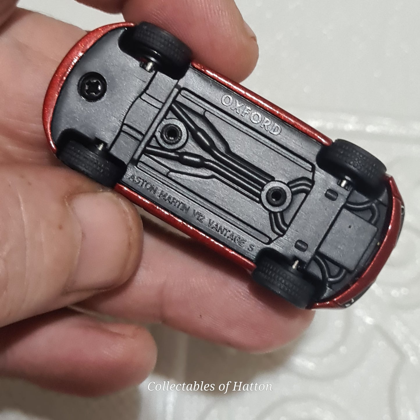 Oxford Diecast 1:76 Aston Martin V12 Vantage S diecast loose excellent