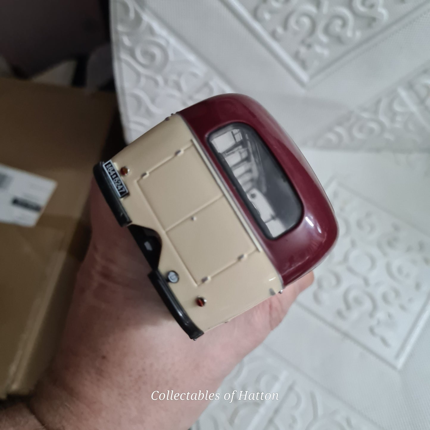 SCHUCO 02741 MERCEDES-BENZ O6600 COACH bus MAROON / CREAM  FURTHER FREEDOM loose used 1:43