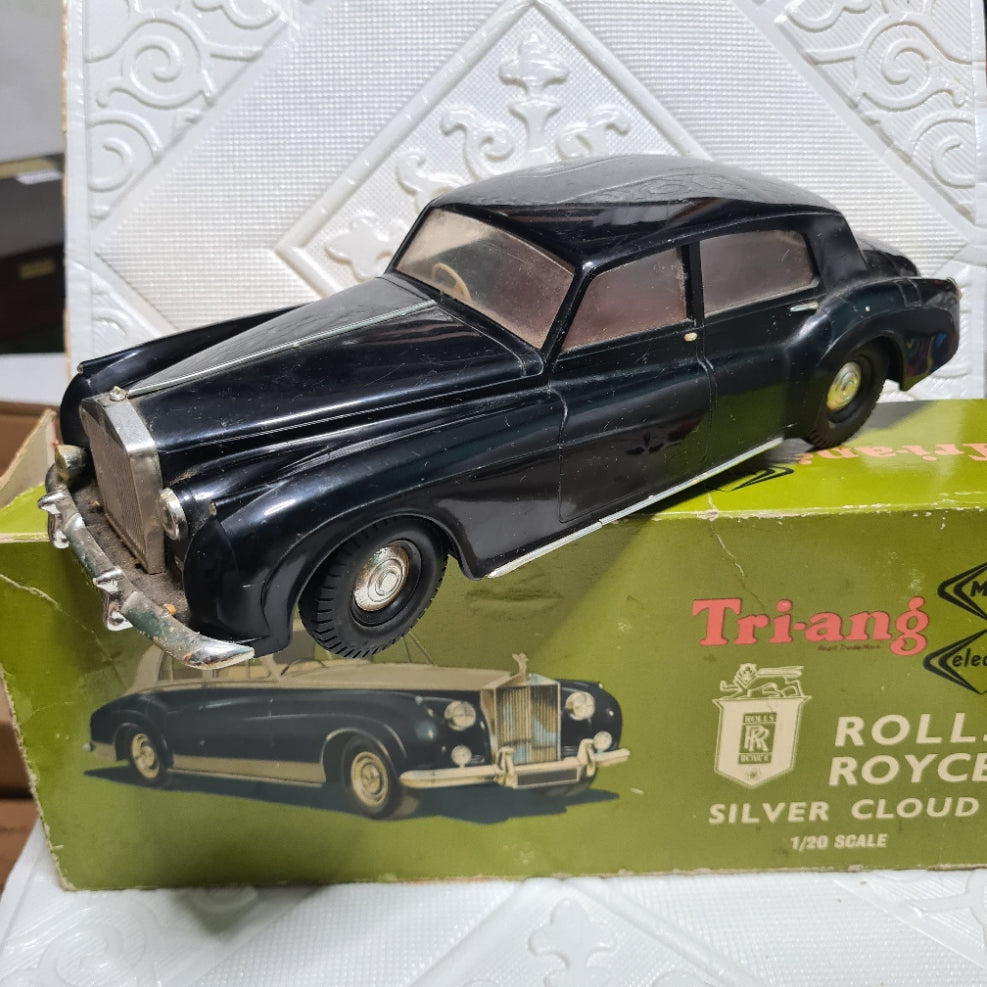 Schuco 1:43  1950S Mercedes L 6600 Mercedes fire recovery truck Diecast loose nice