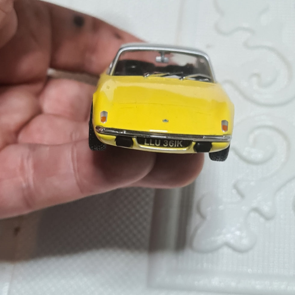 Oxford Diecast 1:43 Lotus Elan +2 Yellow loose excellent model car