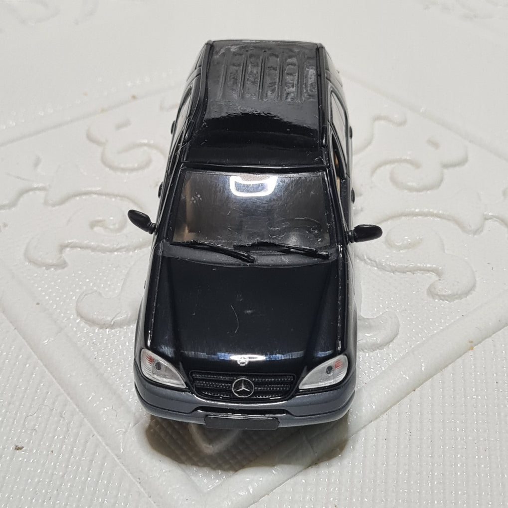 Vitesse 1:43 Mercedes M-Klasse   ML 320 4x4 SUV Black loose excellent diecast