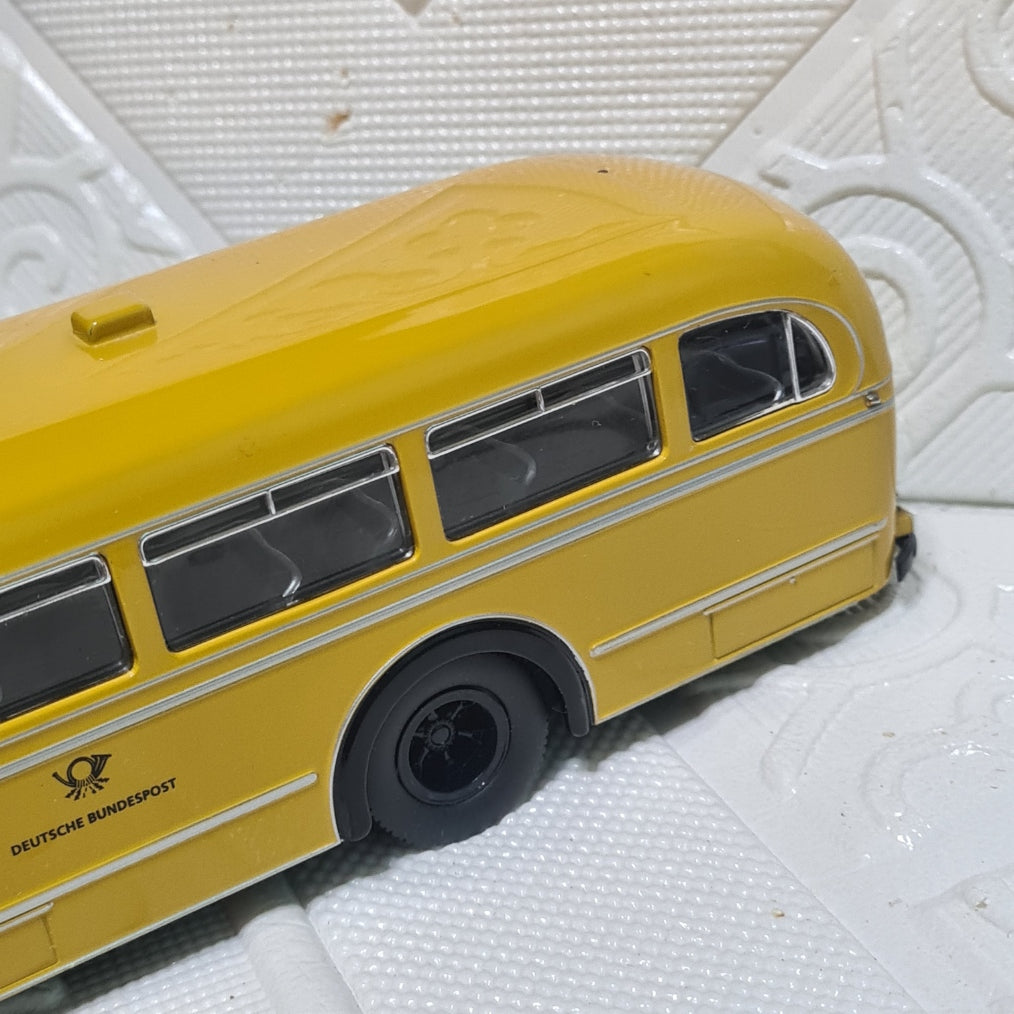 Schuco 006730 Mercedes-Benz O 6600 Deutsche Bundespost 1:43 Scale Diecast loose nice