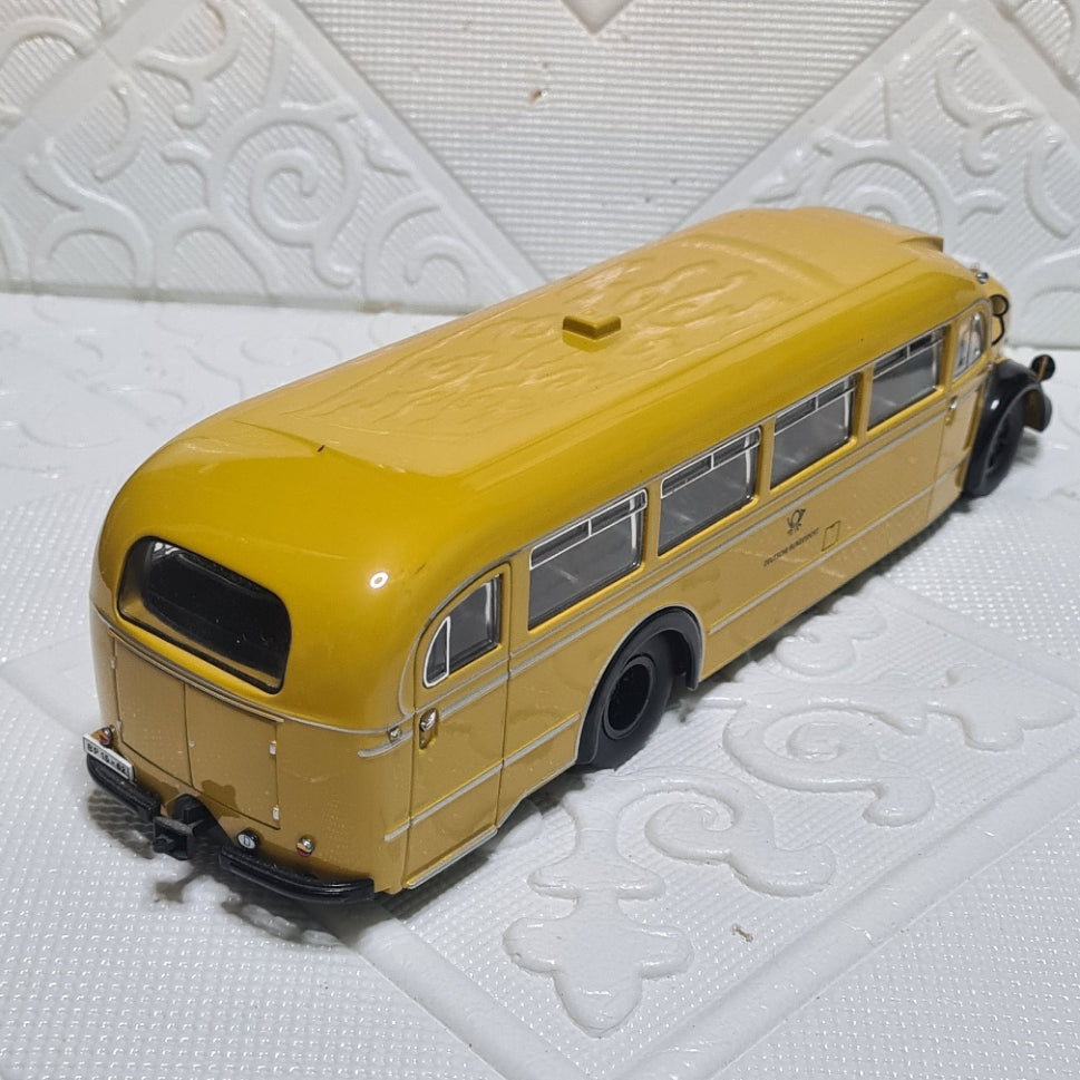 Schuco 006730 Mercedes-Benz O 6600 Deutsche Bundespost 1:43 Scale Diecast loose nice