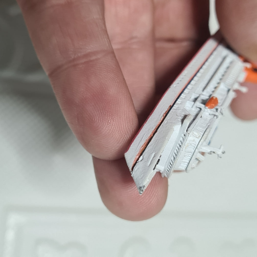 CM-MINIATUREN - CM-KR 157 Bremen 6 1993 1:1250 waterline white metal ship rare model