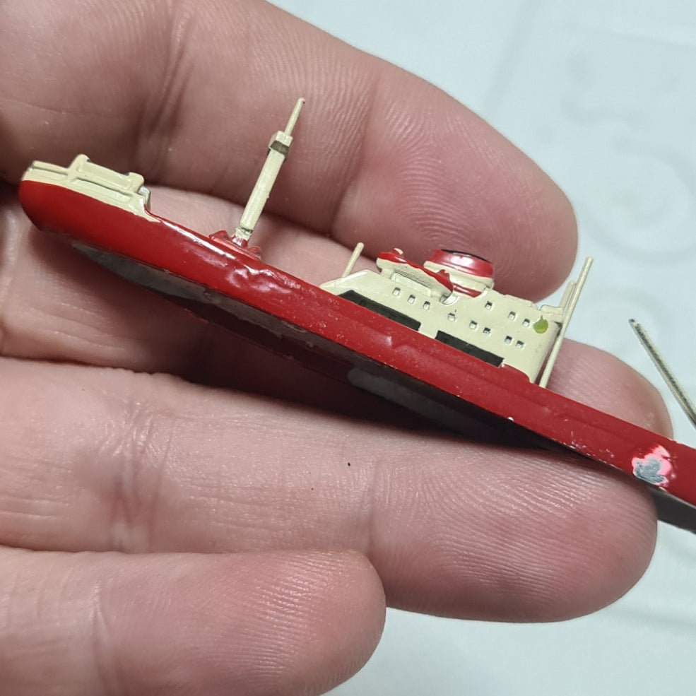 Hansa  1:1250 Helga Dan 19 1957 Freighter waterline model metal ship