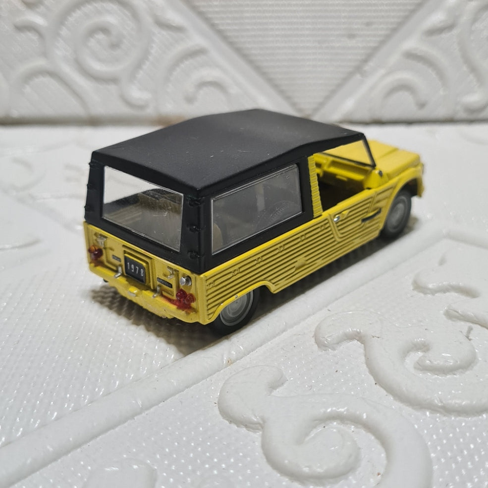 Universal Hobbies 1:43 Citroen mehari 4x4 jeep loose diecast excellent