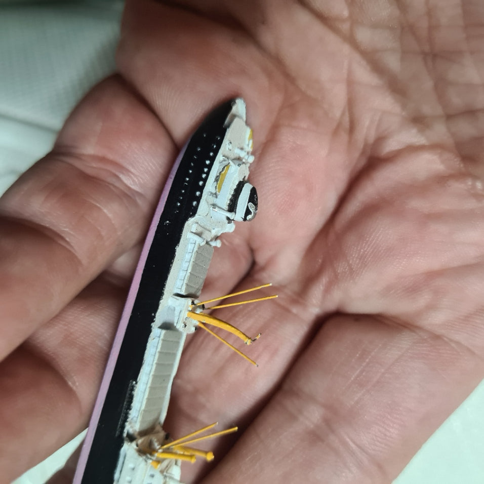 CM-MINIATUREN - CM-KR 300 Fairwind 1:1250 waterline white metal ship rare model