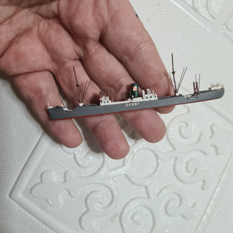 Rhenania RHE 140A  Danby 1:1250  waterline model metal ship good example