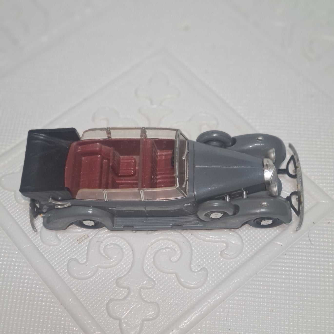 Rio 1:43 Mercedes-Benz 1937 770k grey limousine loose very nice diecast model