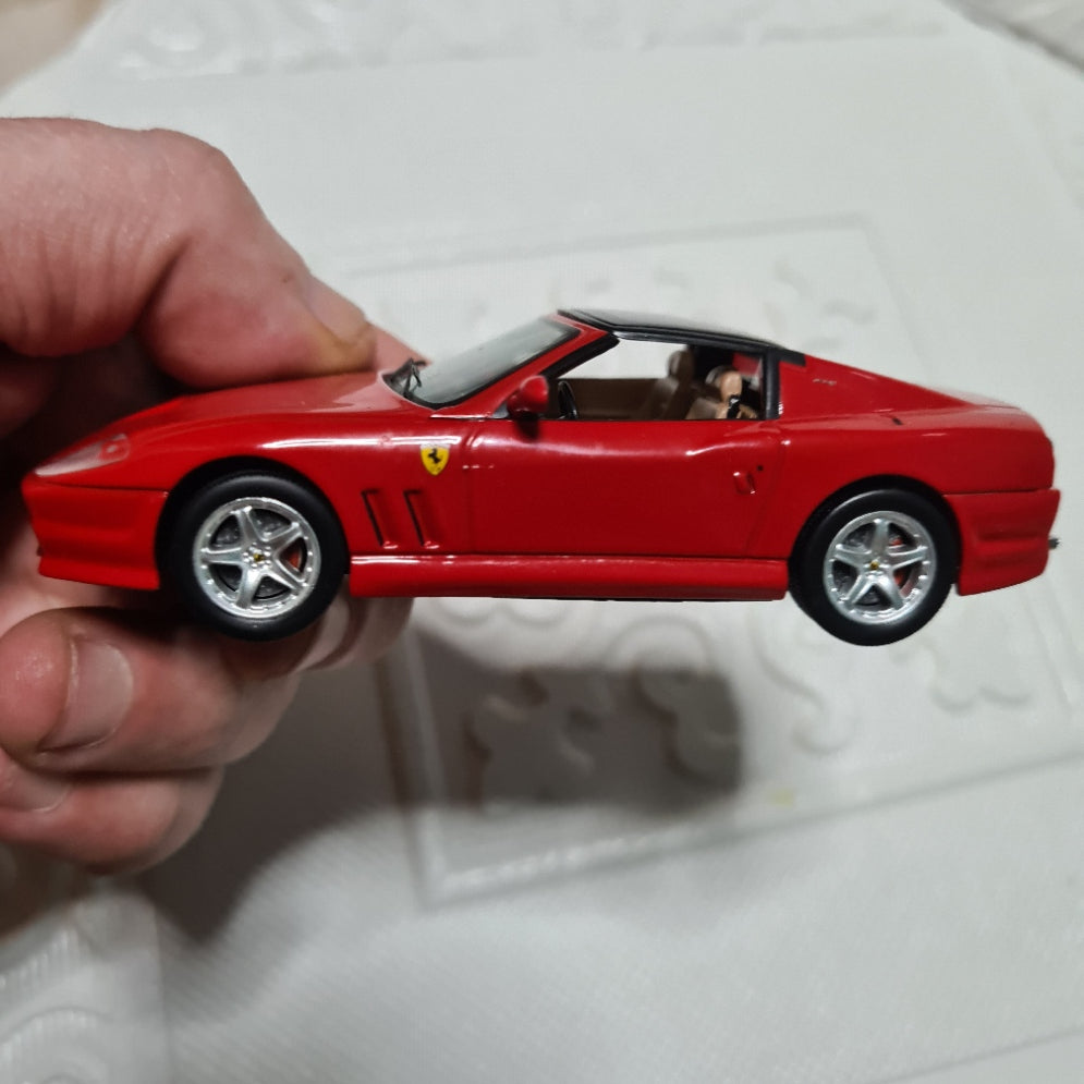 Altaya 1:43 Ferrari 575 Superamerica lovely loose diecast model Excellent