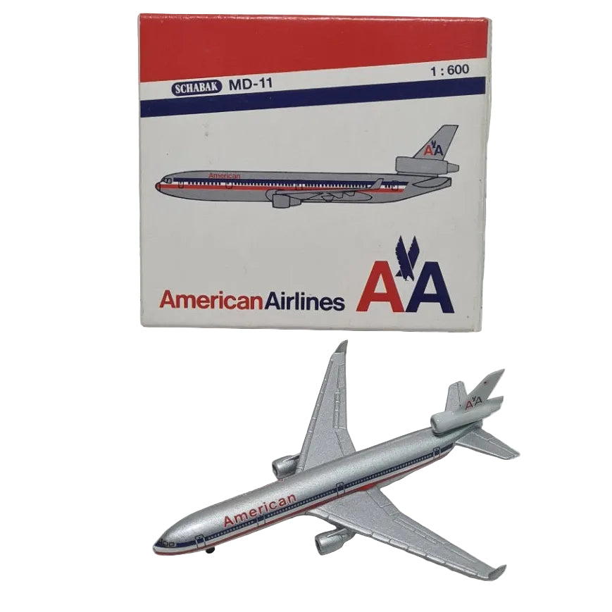 Schabak 1:600 McDonnell Douglas MD-11 American Airlines made Germany diecast plane 943/29