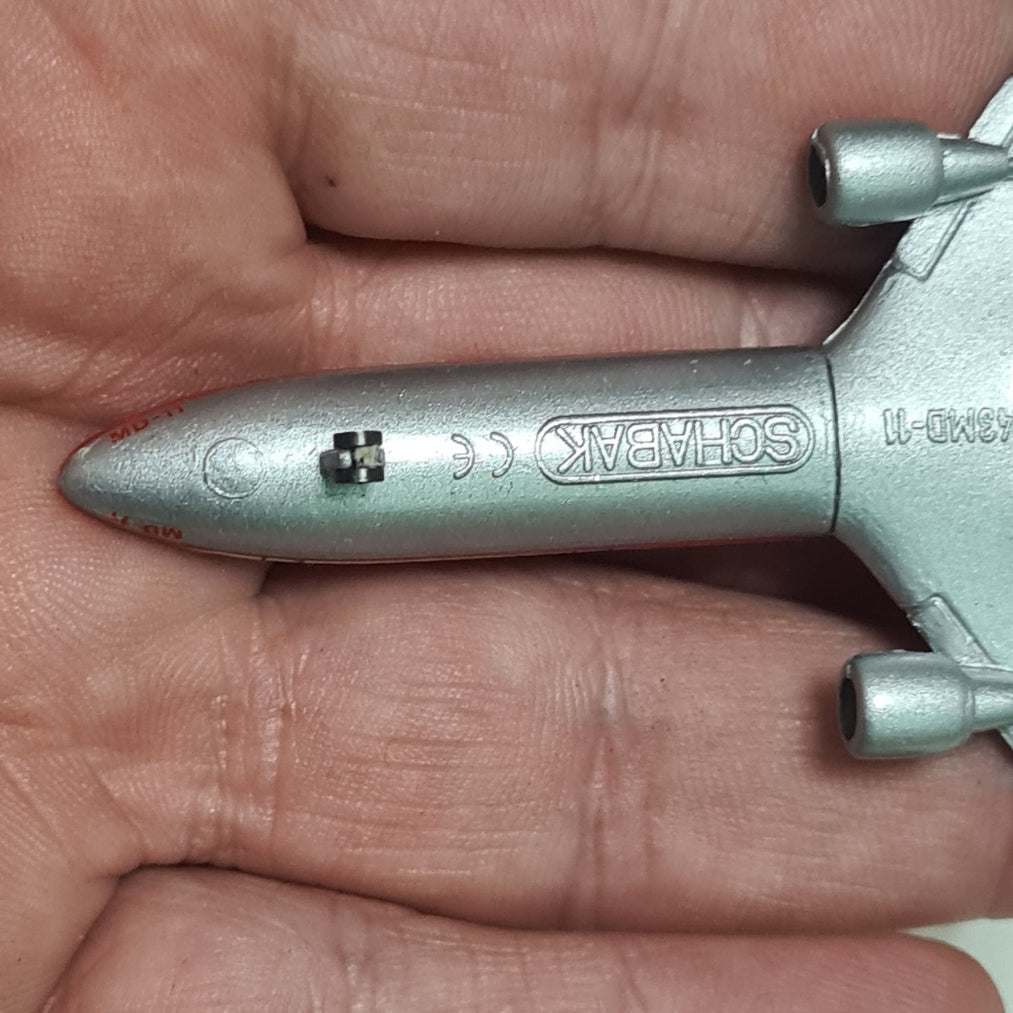 Schabak 1:600 McDonnell Douglas MD-11 American Airlines made Germany diecast plane 943/29